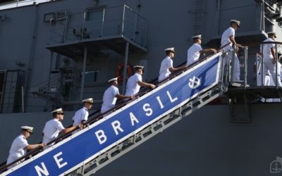 Guardas-Marinha da Escola Naval iniciam última etapa de formação