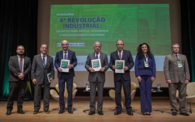 BNDES anuncia R$2.4bi para Embraer em seminário com Ministério da Defesa