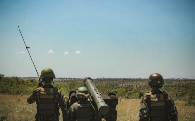 Tropas do Exército no Centro-Oeste exercitam marcha para o combate durante a Operação Pantanal