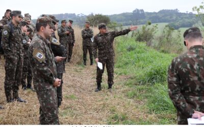 Exercício de operações no amplo espectro coroa ano letivo da escola de aperfeiçoamento de oficiais