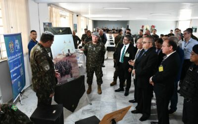 Empresários e autoridades participam de atividades do Exército em Minas Gerais