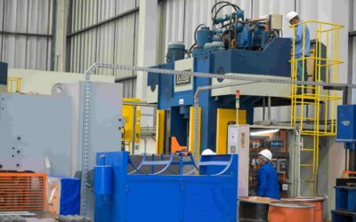 Estoques industriais registram terceiro mês de queda, aponta CNI