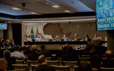 Comandante ministra palestra sobre o Exército no cenário atual